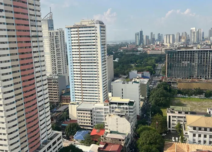 Robinson's Place Residences Tower 2 公寓式飯店 马尼拉