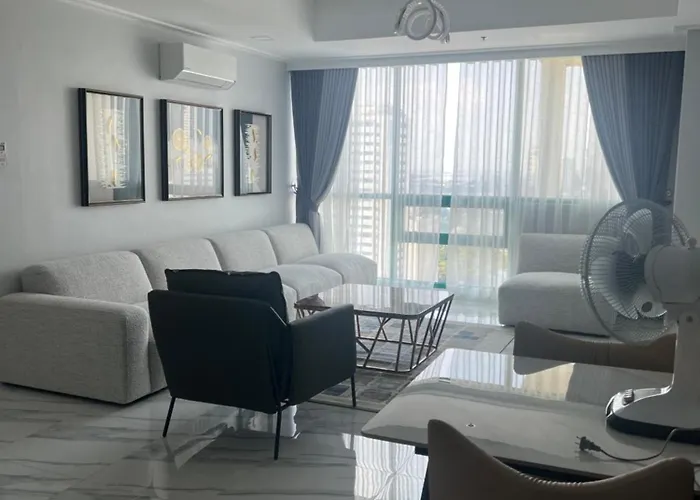 Robinson's Place Residences Tower 2 马尼拉